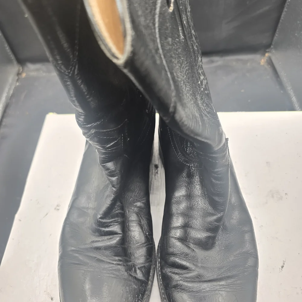 Justin Boots Classic Black‎ Leather Heeled Boots